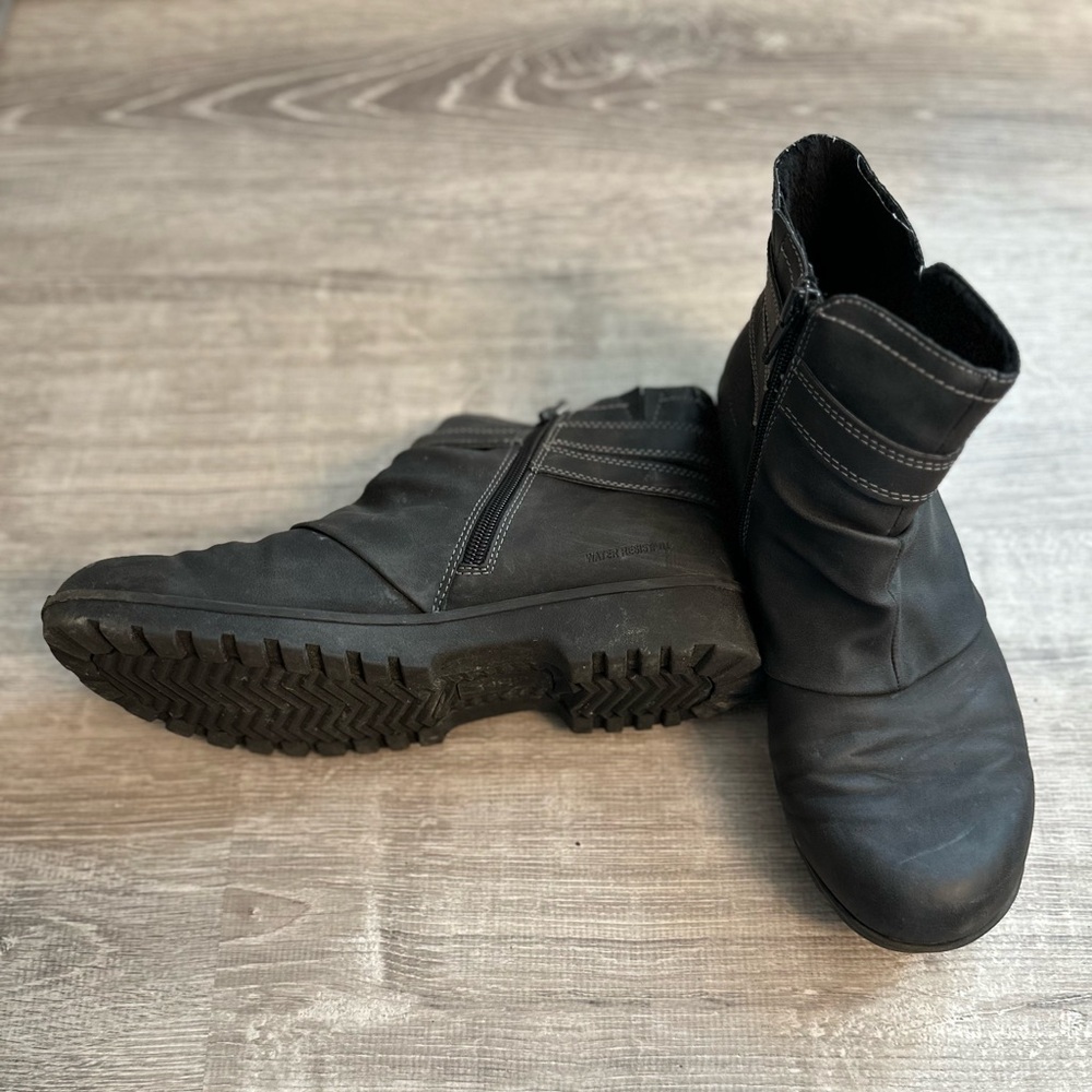 Women’s Boots